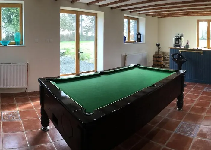 Bed & Breakfast The Magnolias Moyon